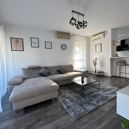 Bili Brig Apartment Zadar Bagian luar foto