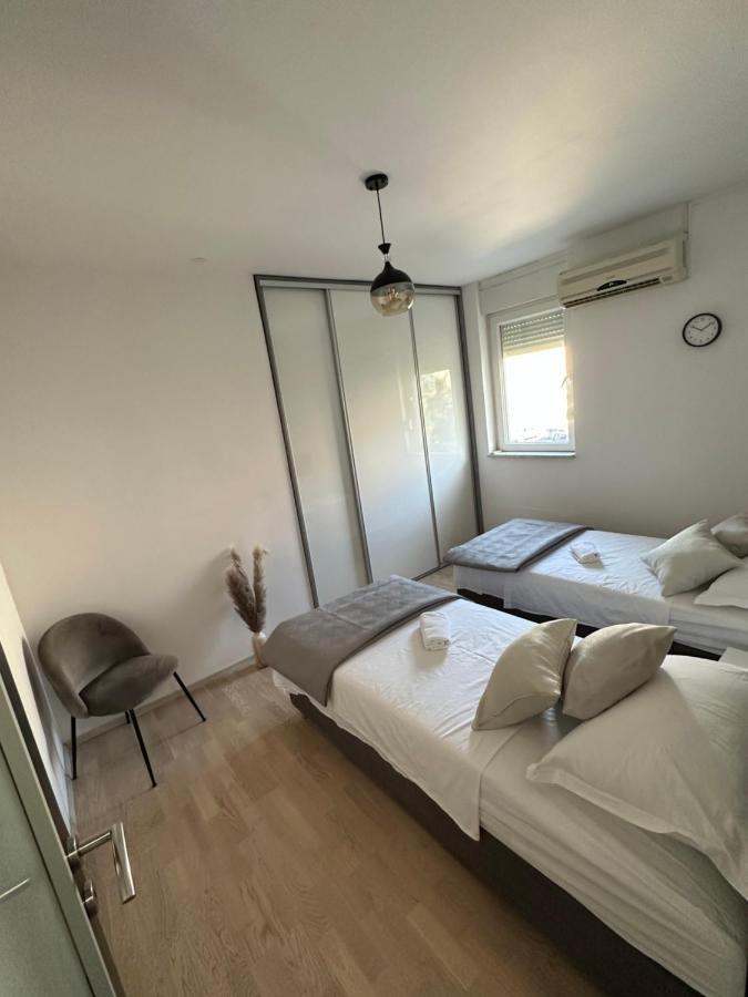 Bili Brig Apartment Zadar Bagian luar foto