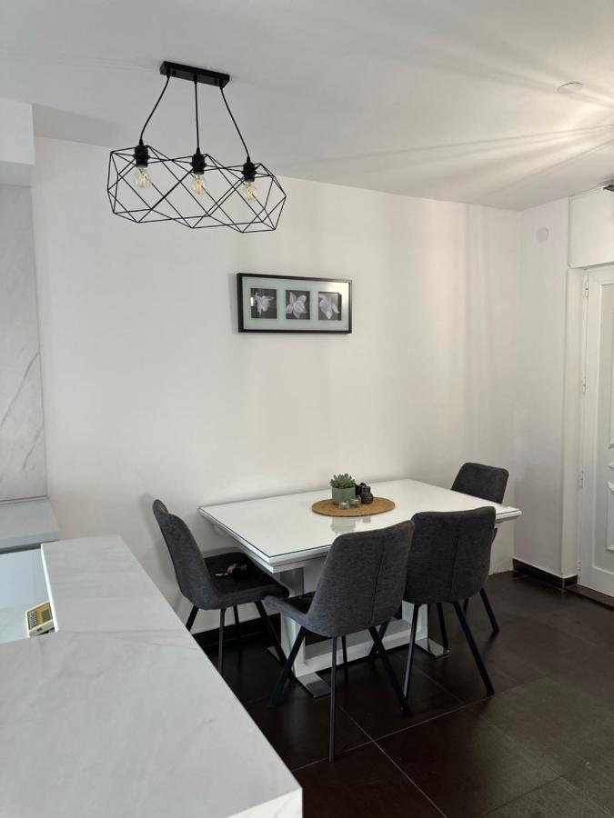 Bili Brig Apartment Zadar Bagian luar foto