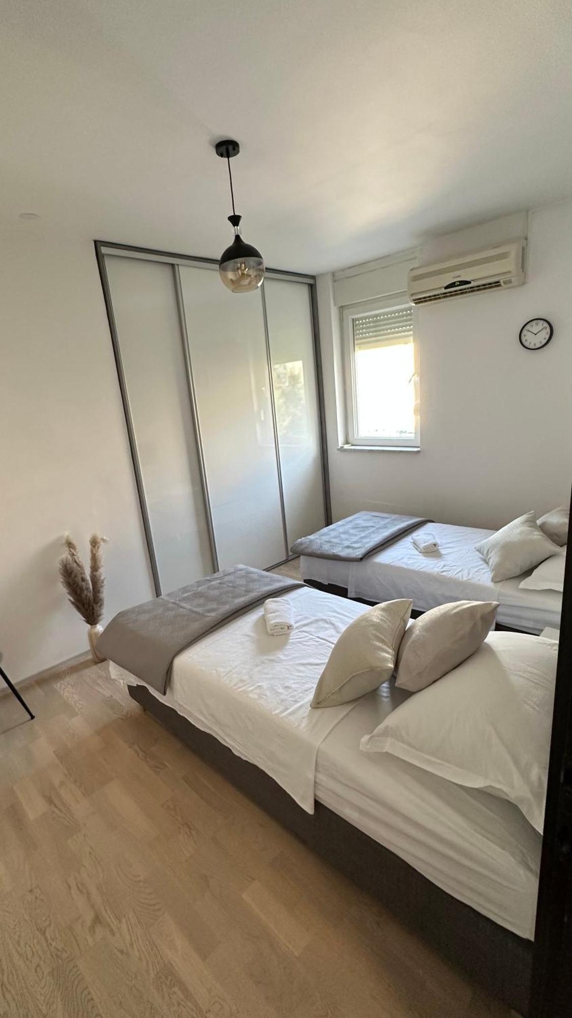 Bili Brig Apartment Zadar Bagian luar foto